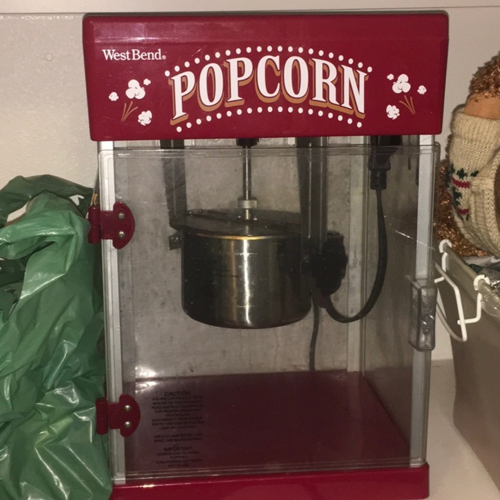 Popcorn machine